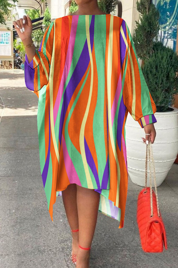 Vestidos coloridos de moda diária com estampa listrada manga longa plus size
