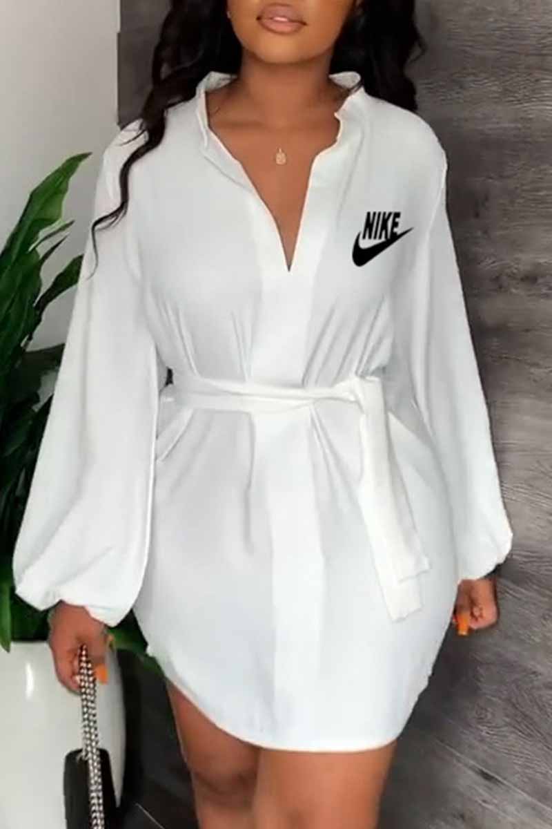

White Fashion Sweet Print With Belt Turndown Collar One Step Skirt Dresses