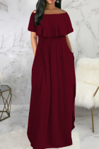 Бордовые модные однотонные платья с оборками и юбкой-торт с открытыми плечами