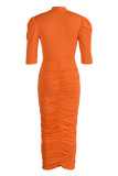 Vestidos de falda de un paso con cuello en V y pliegues sólidos casuales de moda naranja