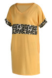Robe jaune à manches courtes et col en V à imprimé léopard décontracté