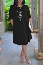 Черные повседневные прямые платья с принтом в стиле пэчворк и круглым вырезом