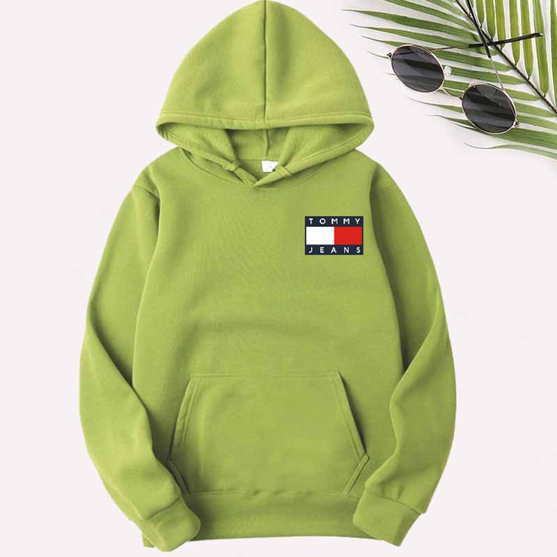 

Green Casual Print Letter Hooded Collar Tops