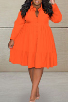Tangerine Red Casual Solid Patchwork Buckle Fold Umlegekragen A-Linie Kleider in Übergröße