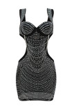 Черное сексуальное лоскутное платье без рукавов с вырезами и цепочками на спине и V-образным вырезом