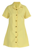Светло-желтое модное повседневное однотонное лоскутное платье-рубашка с воротником-поло с коротким рукавом