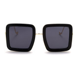 Черные однотонные солнцезащитные очки Party в стиле пэчворк