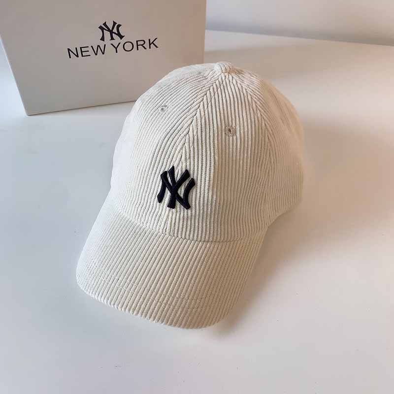 

White Vintage Letter Embroidered Hat