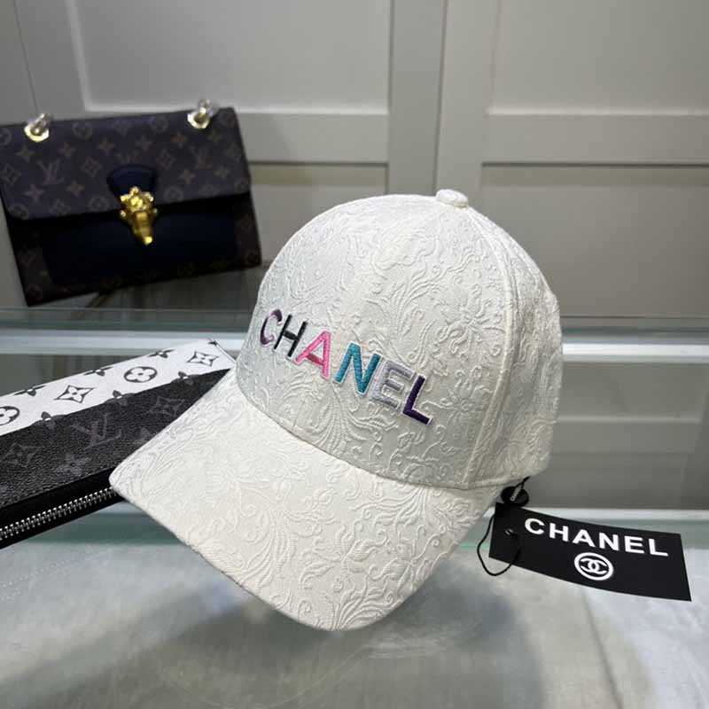 

White Casual Letter Embroidered Hat
