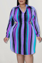 Фиолетовое повседневное платье-рубашка в полоску с принтом в стиле пэчворк и пряжкой с отложным воротником Платья больших размеров
