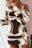 Абрикосовое сексуальное платье с принтом в стиле пэчворк и косым воротником