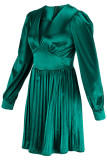 Зеленые повседневные однотонные плиссированные платья в стиле пэчворк с V-образным вырезом