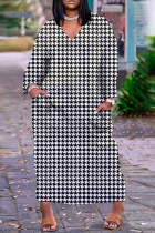 Vestidos retos preto branco estampado casual patchwork decote em v