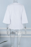 Camisetas con cuello oblicuo de patchwork ahuecado con estampado casual blanco
