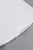 Camisetas con cuello oblicuo de patchwork ahuecado con estampado casual blanco