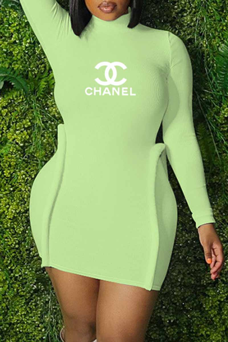 

Green Elegant Print Letter O Neck One Step Skirt Dresses