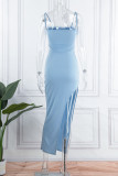 Vestido longo azul sexy de retalhos de penas sem costas com fenda e alça de espaguete