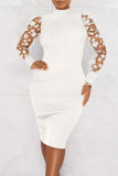 Weißes, elegantes, durchsichtiges Patchwork-Kleid mit halbem Rollkragen und Bleistiftrock