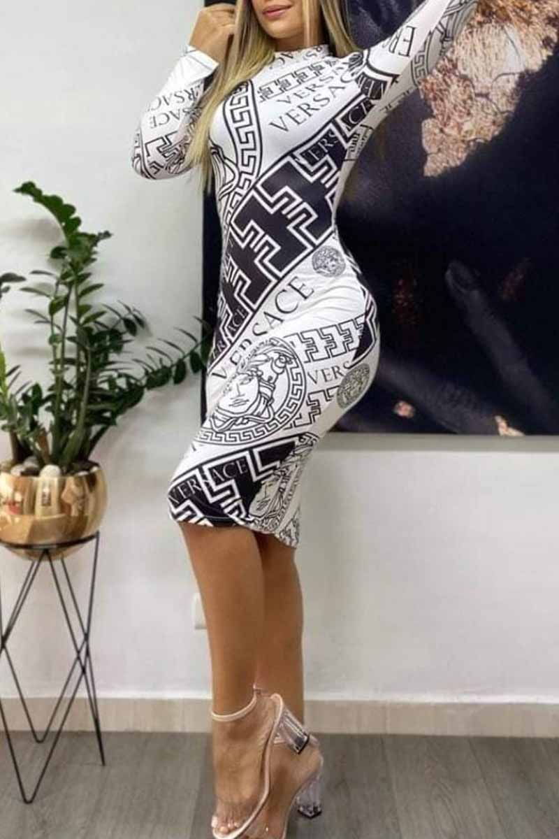 

Black Sexy Print Patchwork Letter O Neck One Step Skirt Dresses