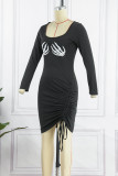 Vestido irregular de cuello cuadrado asimétrico con pliegues de cordón con estampado de calle negro Vestidos