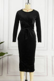 Черные повседневные однотонные платья в стиле пэчворк с круглым вырезом и длинными рукавами