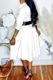 Vestido branco casual com fivela de patchwork assimétrico com gola virada para baixo vestidos de tamanho grande