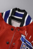 Casaco vermelho casual com estampa de letras patchwork plus size