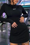 Vestidos casuais pretos sensuais com estampa de letras básicas meia gola alta mangas compridas
