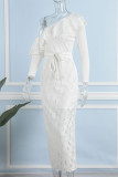 Vestido de noche de cuello oblicuo con volantes de patchwork sólido sexy blanco Vestidos