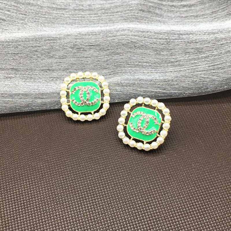 

Light Green Elegant Letter Pearl Earrings