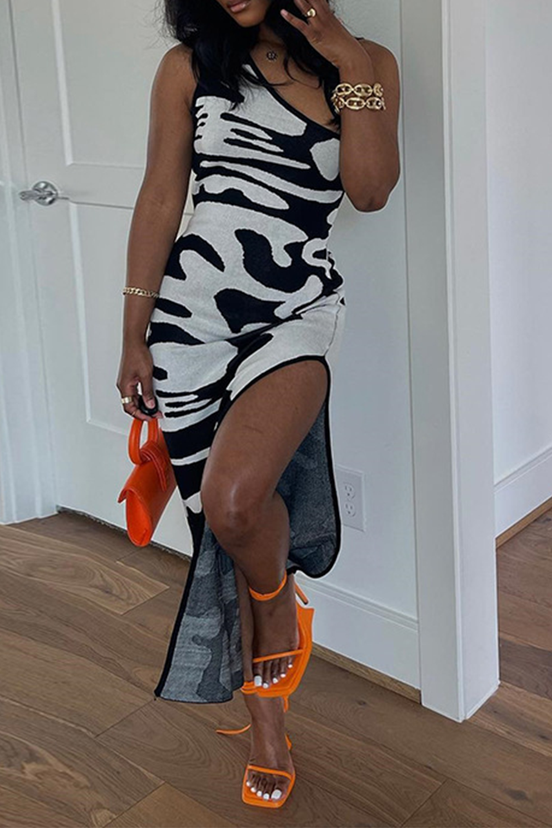 

Black Sexy Print High Opening One Shoulder Pencil Skirt Dresses