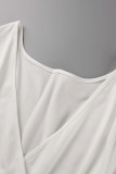 Weißes, lässiges, solides Patchwork-Falten-V-Ausschnitt, unregelmäßiges Kleid, Kleider in Übergröße