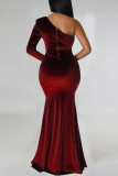 赤のエレガントな固体パッチワーク フォールド斜めカラー トランペット マーメイド ドレス