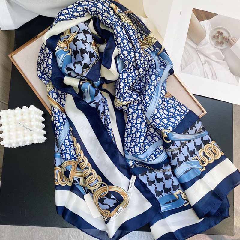 

Blue Vacation Print Letter Scarf