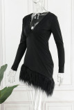 Schwarze, sexy, feste Patchwork-Federn mit asymmetrischem V-Ausschnitt, Abendkleid, Kleider