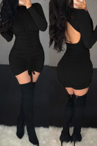 Черные повседневные однотонные платья с открытой спиной и круглым вырезом с длинным рукавом