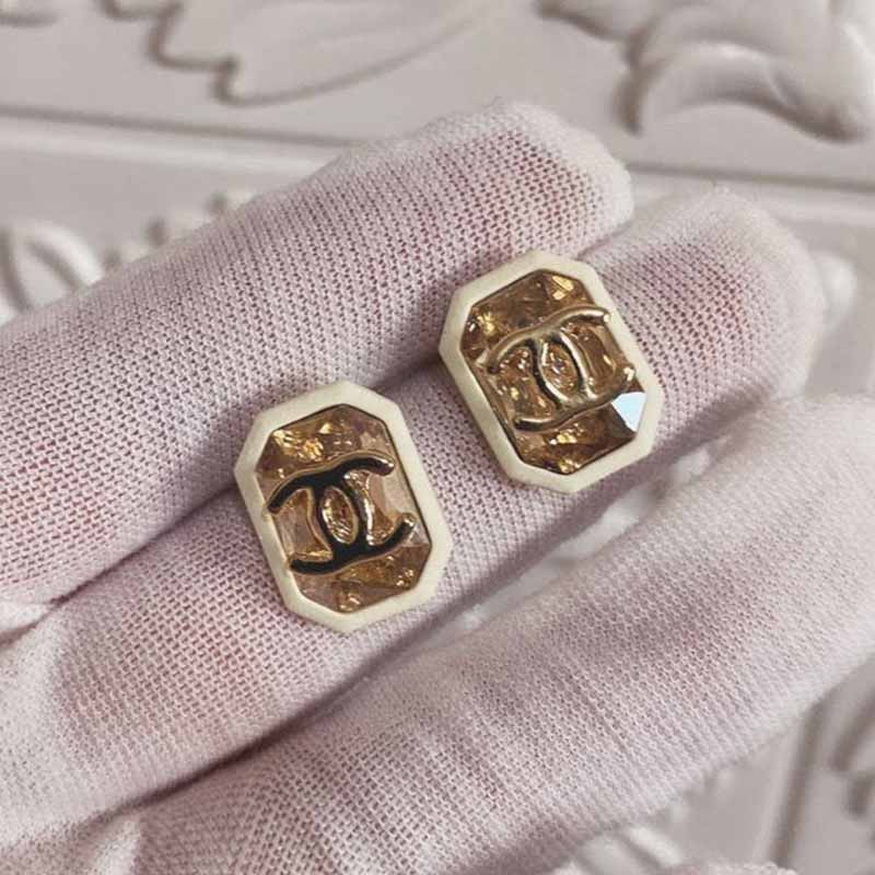 

White Vintage Geometric Patchwork Earrings