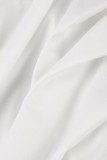 Белые повседневные однотонные платья с круглым вырезом и длинным рукавом с разрезом
