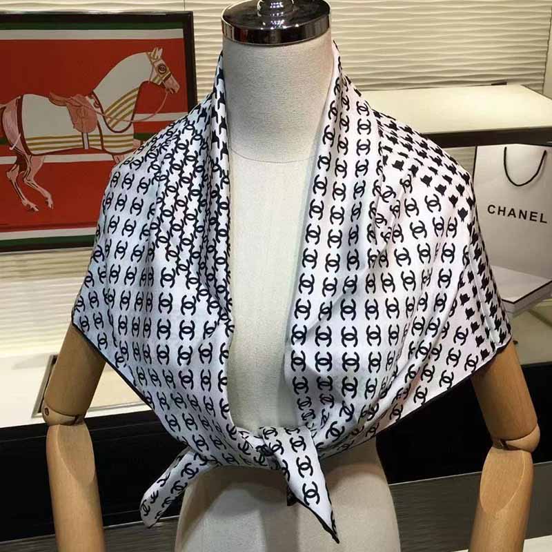 

White Vacation Letter Patchwork Scarf