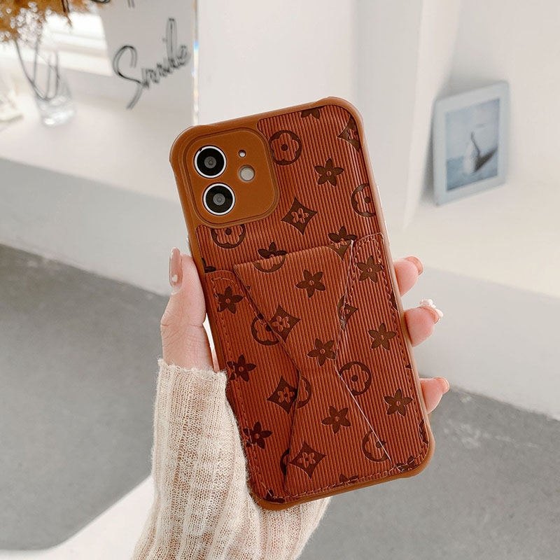 

Brown Fashion Street Print Patchwork Phone Case