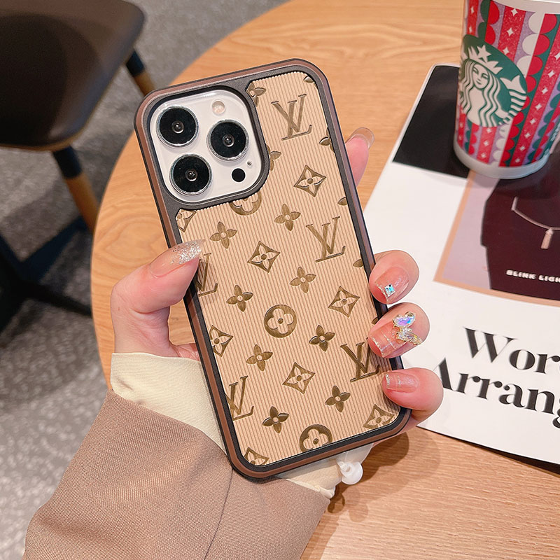 

Khaki Fashion Street Print Patchwork Letter Phone Case