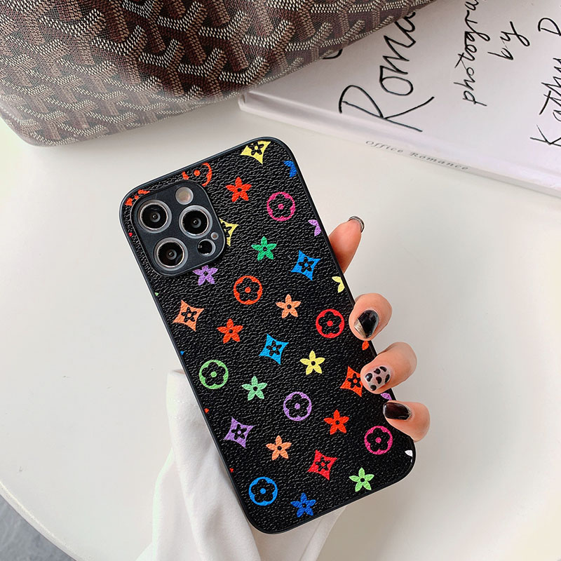 

Black Fashion Street Print Patchwork Phone Case
