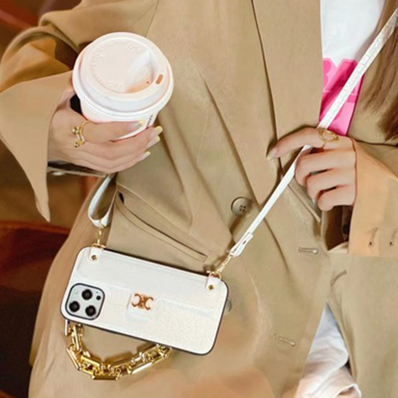 

White Fashion Street Patchwork Chains Phone Case