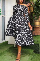 Черно-белое повседневное платье с принтом в стиле пэчворк Асимметричное платье с косым воротником Нерегулярные платья Платья