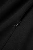 Schwarzer, eleganter, solider Patchwork-Overall mit Gürtel und halbem Rollkragen