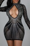 Negro sexy patchwork perforación en caliente ahuecado transparente medio cuello alto vestidos de manga larga (con bragas)