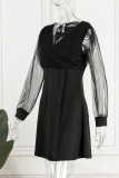 Vestidos pretos elegantes lisos com retalhos de lantejoulas decote em V manga longa