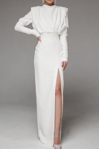 Белые элегантные однотонные прямые платья в стиле пэчворк с открытой спиной и разрезом, с вырезом и круглым вырезом