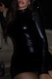 Schwarze, sexy, solide Falten-Basic-Kleider mit halbem Rollkragen und langen Ärmeln