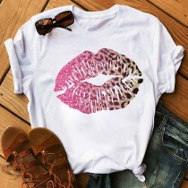 Camisetas básicas con cuello en O con estampado de labios informales en rosa y blanco